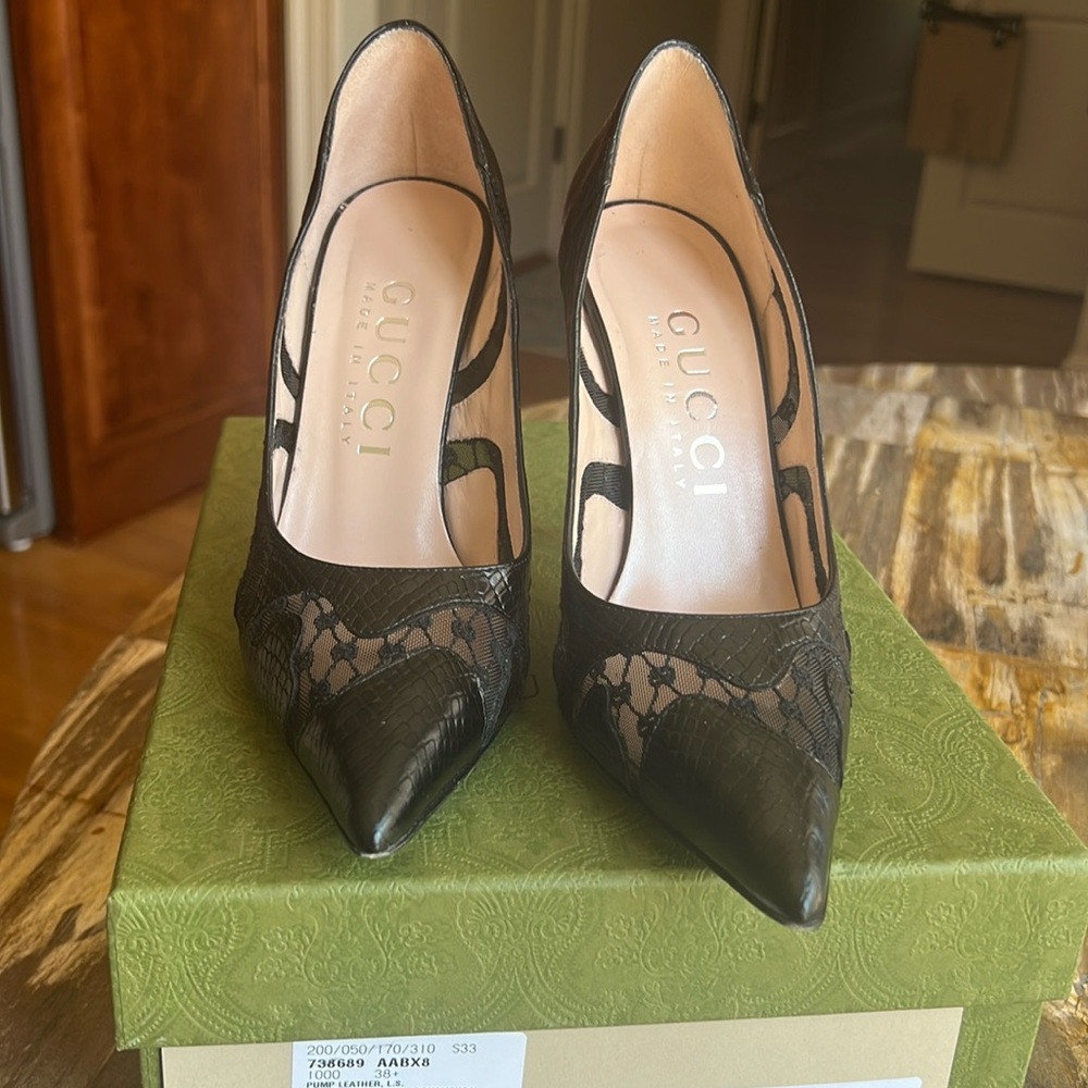 Gucci Python Calf Leather Pumps - image 1